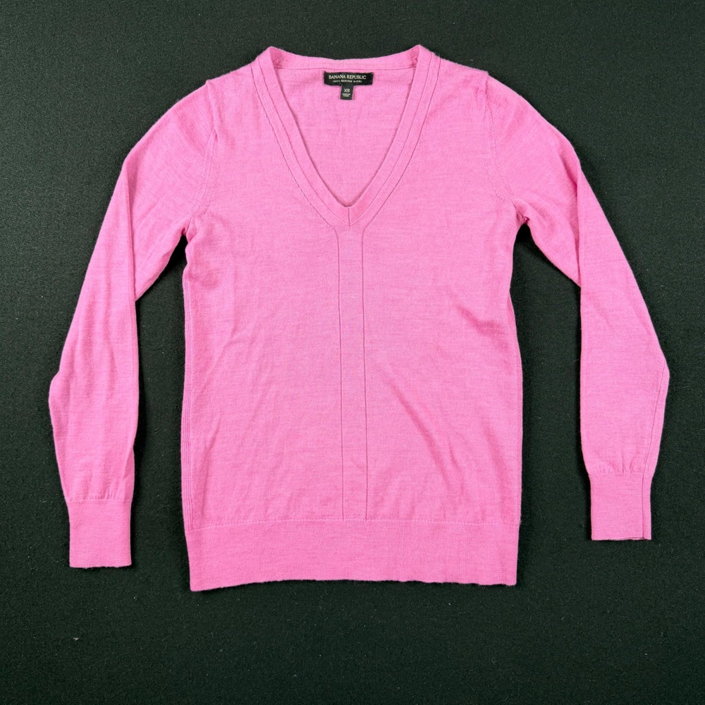 Banana Republic Pink 100% Merino Wool V-Neck Sweater Womens XS Classic Knit